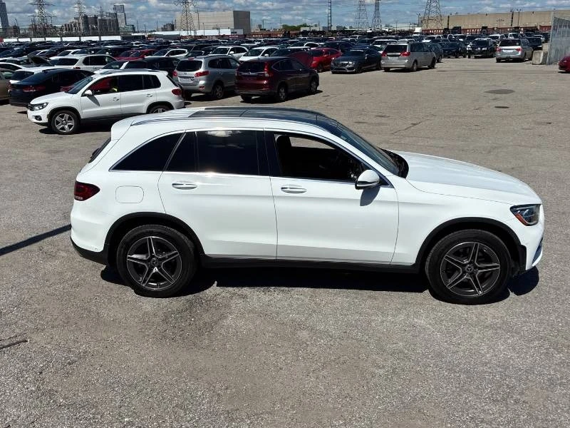 Mercedes-Benz GLC 300 * 4MATIC * ДИСТРОНИК * PANO * ОПЦИЯ ЗА ФИНАНСИРАНЕ, снимка 5 - Автомобили и джипове - 55047007