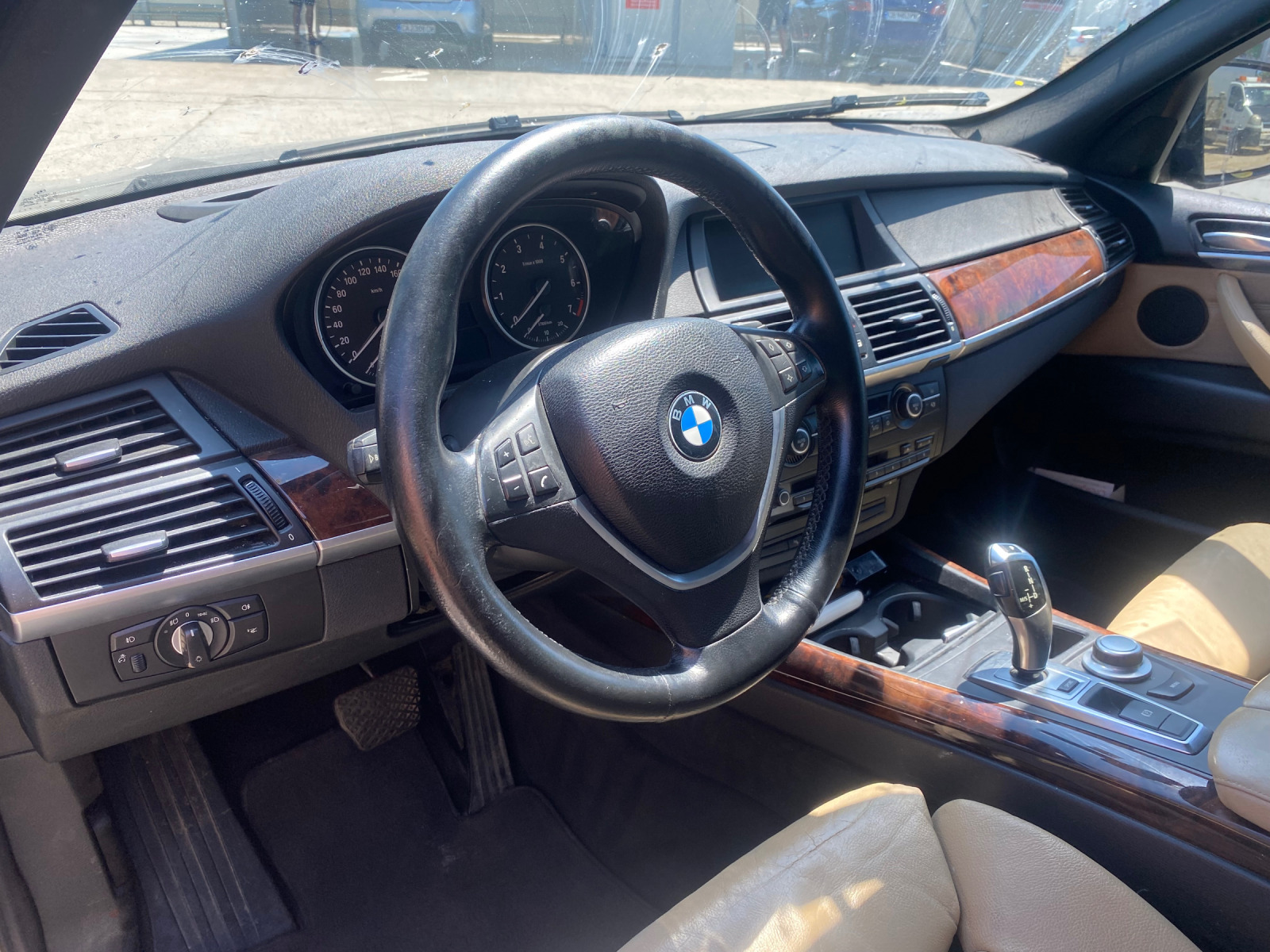 BMW X5 4.8 - изображение 1