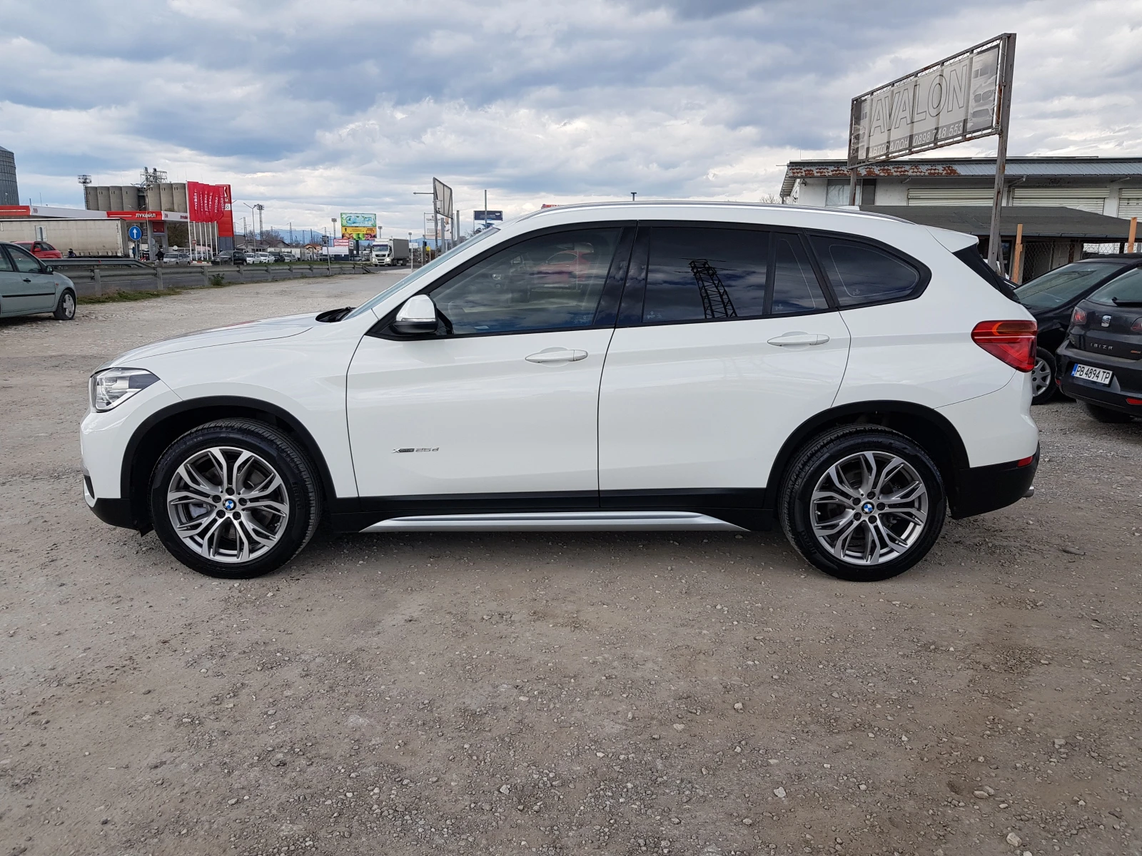 BMW X1 XDRIVE 25D-231 к.с. EURO 6B ЛИЗИНГ - изображение 8