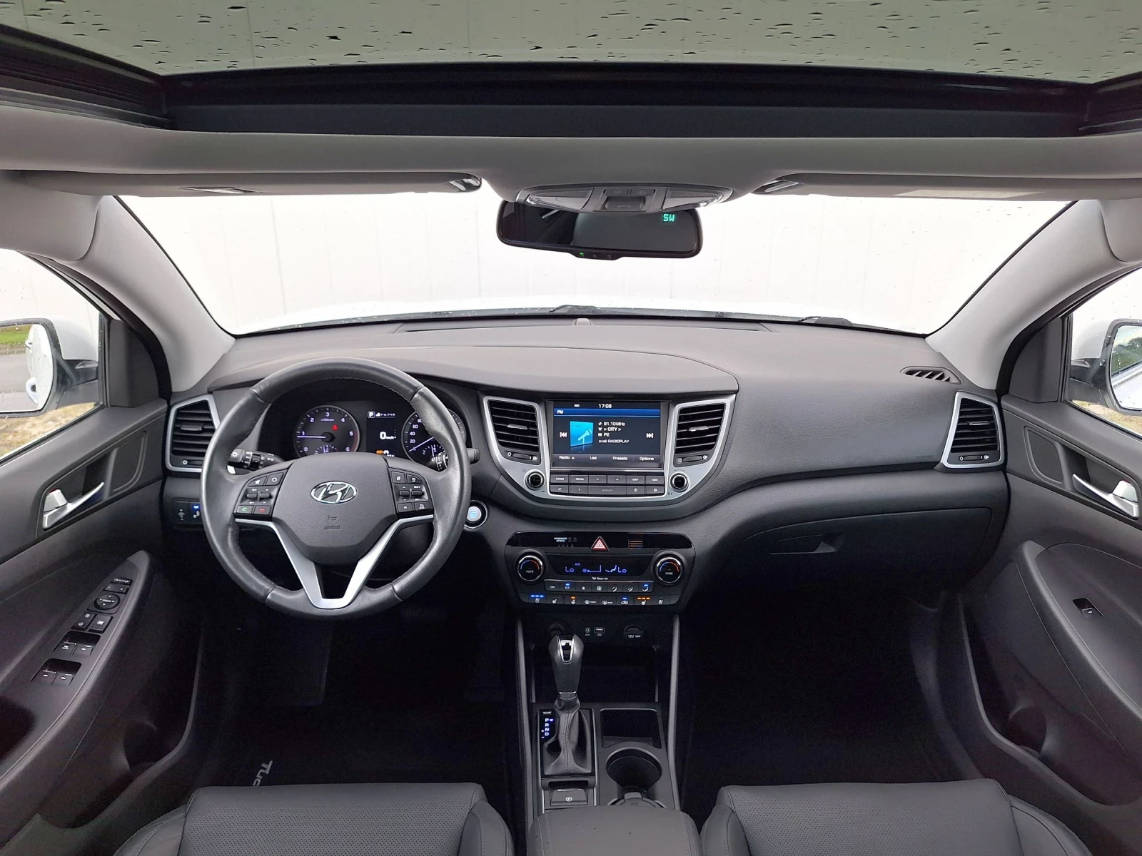 Hyundai Tucson * PREMIUM* 2.0CRDI 185кс4x4 ПЪЛНА СЕРВИЗНА ИСТОРИЯ - изображение 8