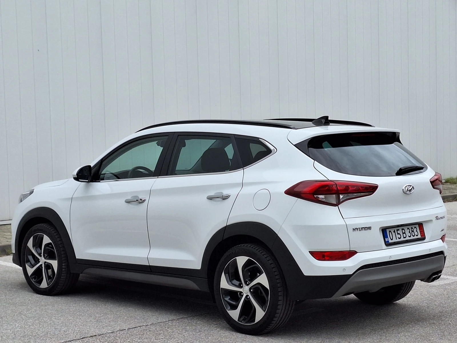 Hyundai Tucson * PREMIUM* 2.0CRDI 185кс4x4 ПЪЛНА СЕРВИЗНА ИСТОРИЯ - изображение 4