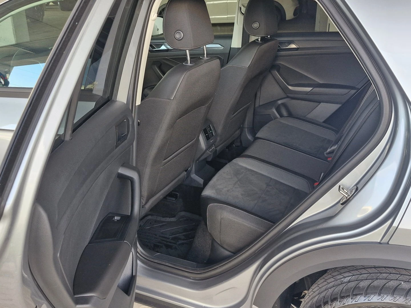 VW T-Roc VW T- Roc Style Plus 1.5 TSI OPF DSG | Mobile.bg   7