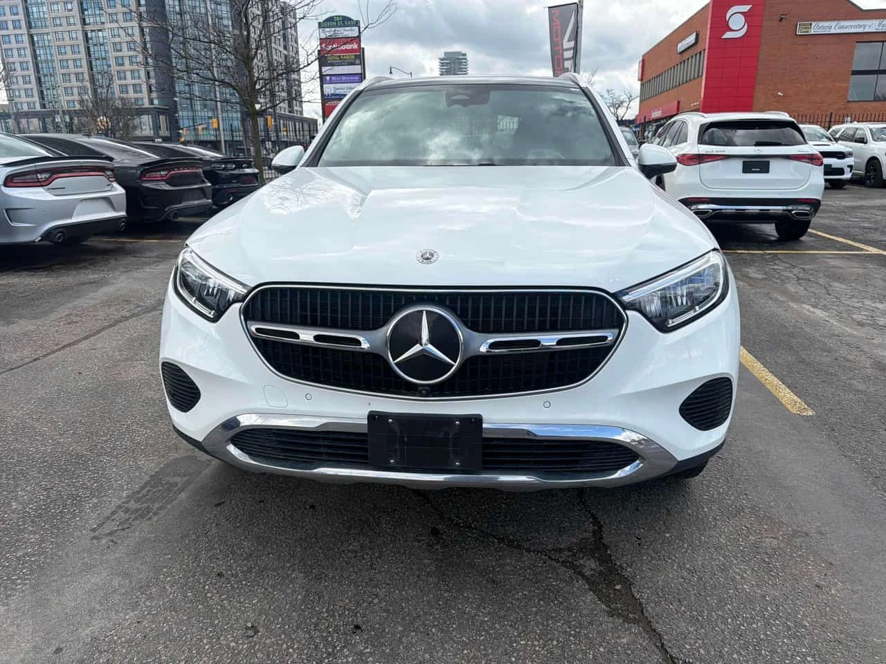 Mercedes-Benz GLC 300 * 360 * ПОДГРЕВИ * ПАМЕТ * ЛИЦЕНЗИРАН ДИЛЪР, снимка 6 - Автомобили и джипове - 54084249