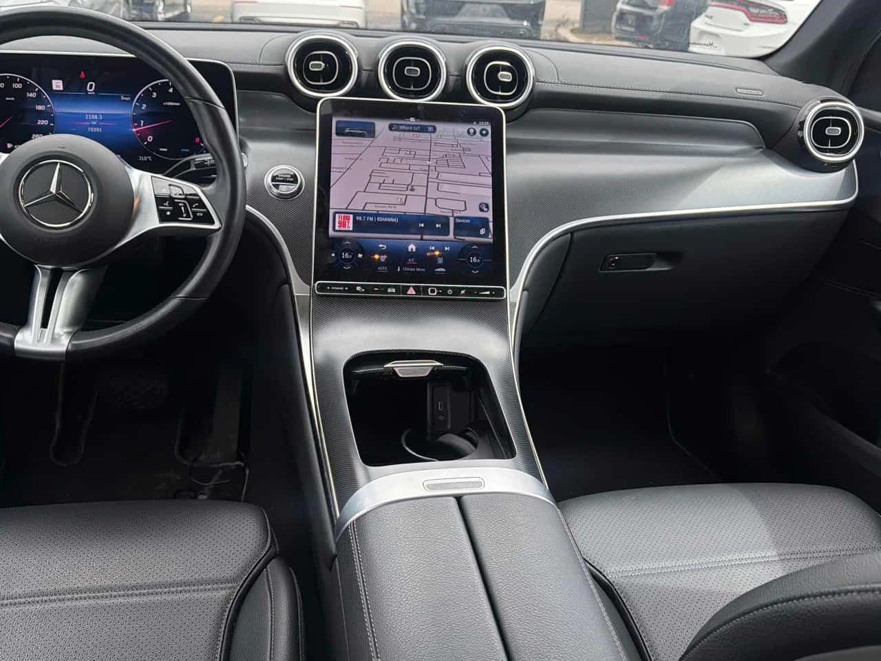 Mercedes-Benz GLC 300 * 360 * ПОДГРЕВИ * ПАМЕТ * ЛИЦЕНЗИРАН ДИЛЪР, снимка 9 - Автомобили и джипове - 54084249