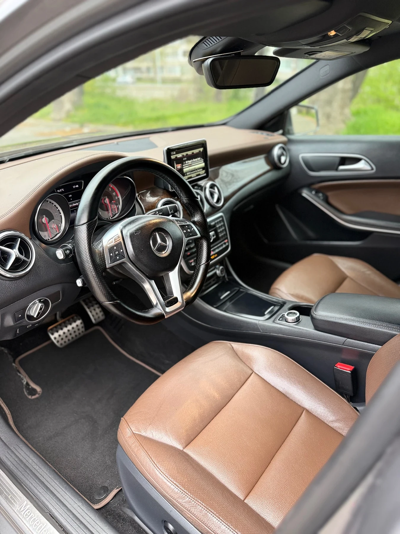 Mercedes-Benz GLA 200 4-�ATIC/AMG/HARMAN-KARDON/PODGREV/LIZING | Mobile.bg � ����������� 10