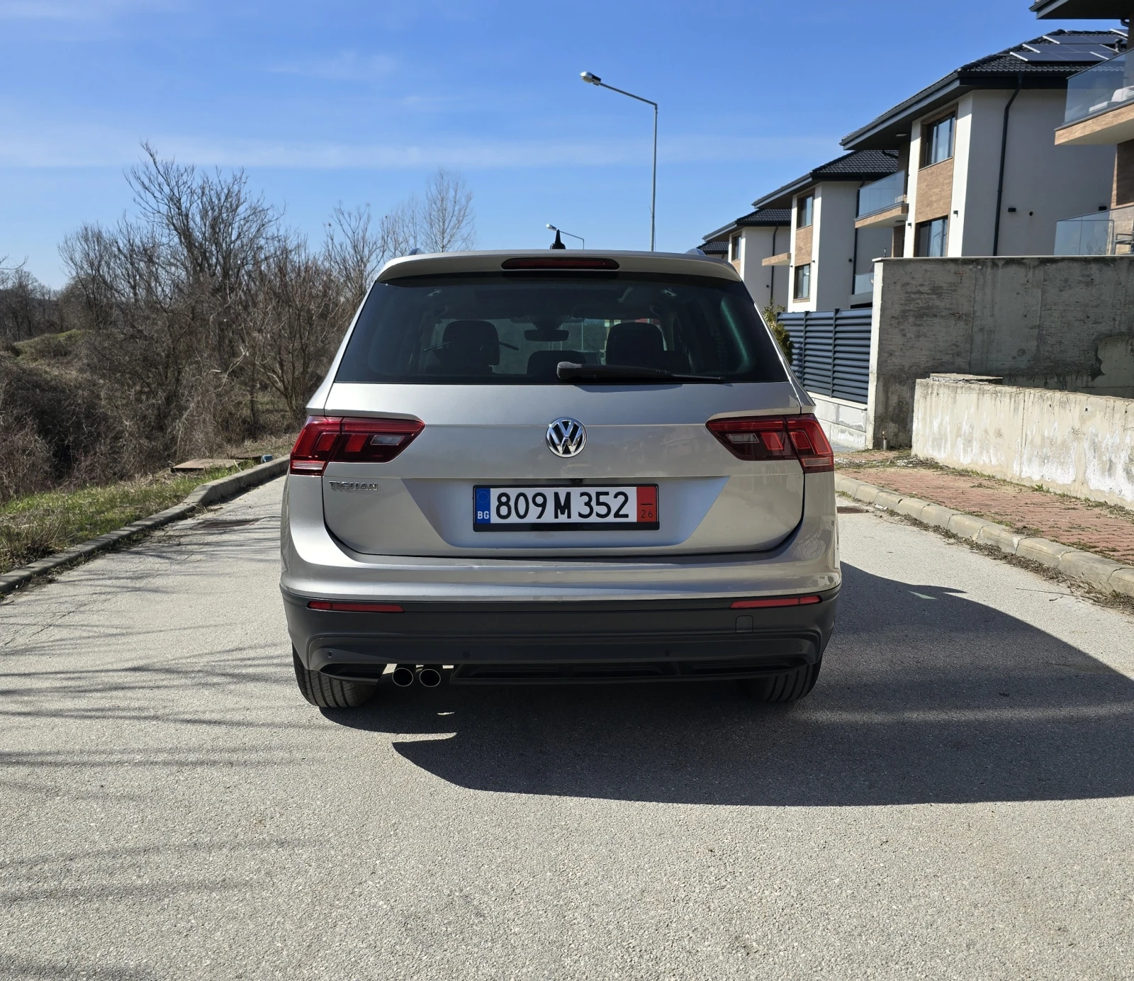 VW Tiguan 1.5TSI 150hp* Camera 360 * Panorama* Distronic, снимка 13 - Автомобили и джипове - 54211922