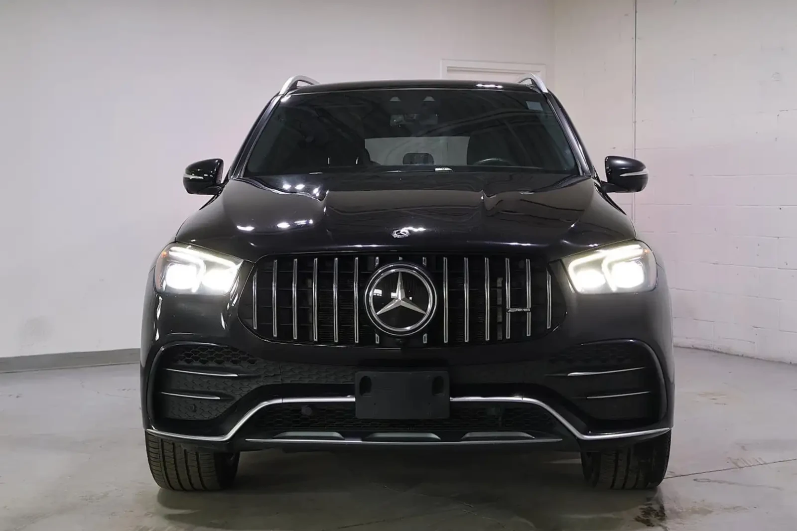 Mercedes-Benz GLE 53 4MATIC burmester* multibeam led* Parking Assist, снимка 3 - Автомобили и джипове - 54799038