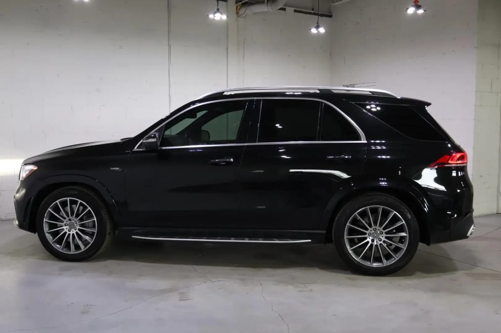 Mercedes-Benz GLE 53 4MATIC burmester* multibeam led* Parking Assist, снимка 4 - Автомобили и джипове - 54799038