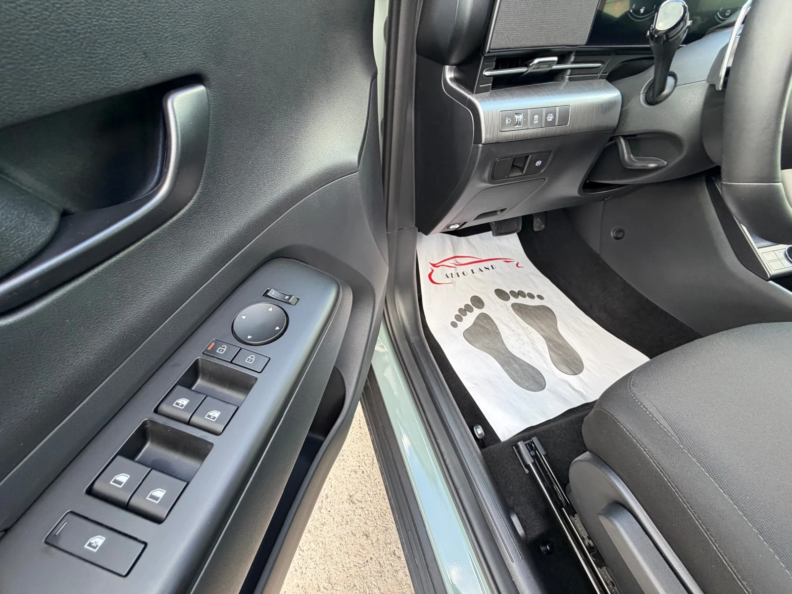 Hyundai Kona Hybrid/CAM/LED/NAVI/СОБСТВЕН ЛИЗИНГ, снимка 14 - Автомобили и джипове - 54836273