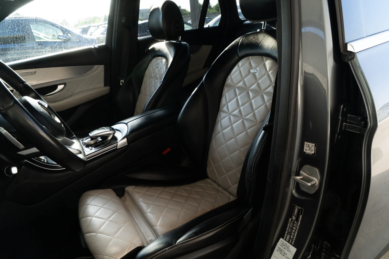 Mercedes-Benz GLC 250 AMG = EDITION 1 = DESIGNO = ГАРАНЦИЯ = ЛИЗИНГ, снимка 13 - Автомобили и джипове - 55646896