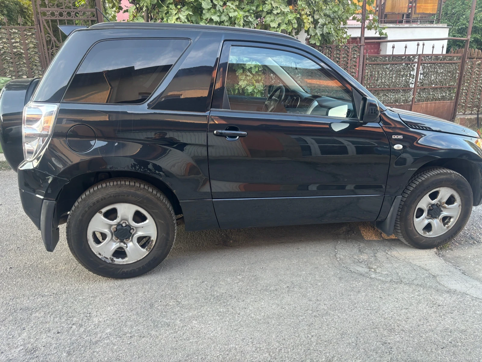Suzuki Grand vitara 2.0 DDiS, снимка 14 - Автомобили и джипове - 55657295