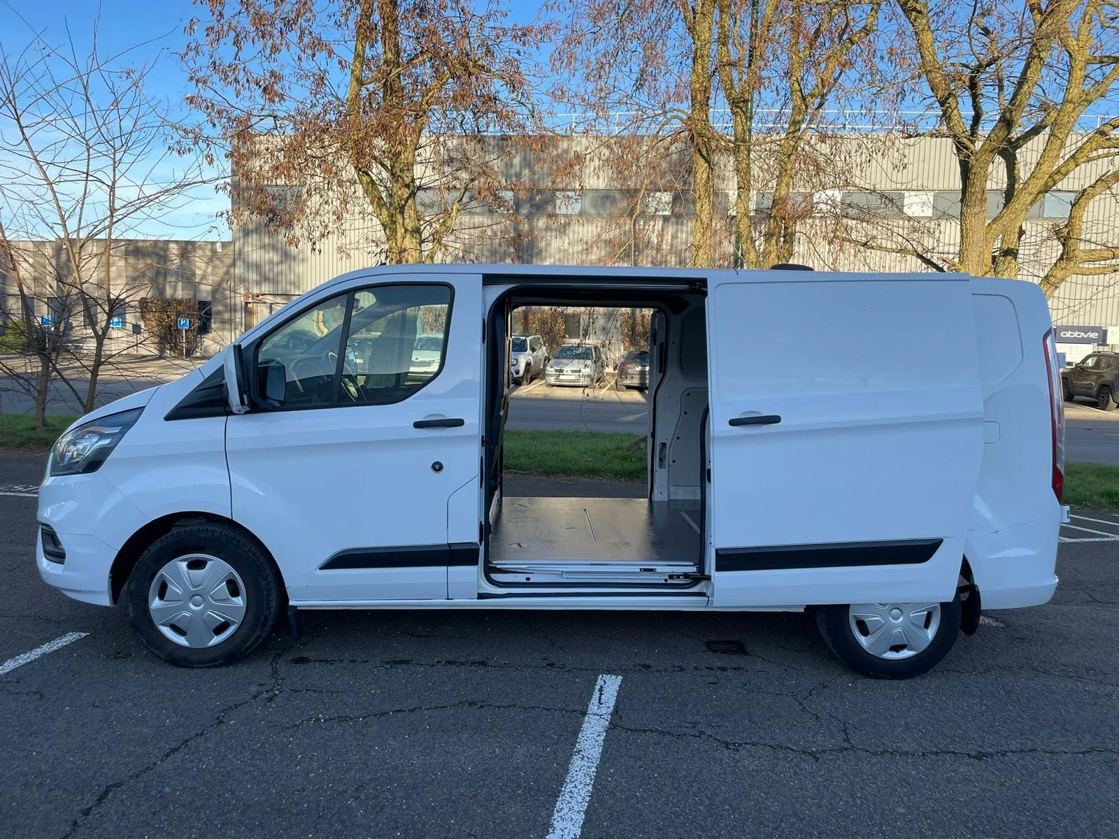 Ford Transit Custom 2.0 TDCI 130 L2 ECO BLUE HYBRID - изображение 6