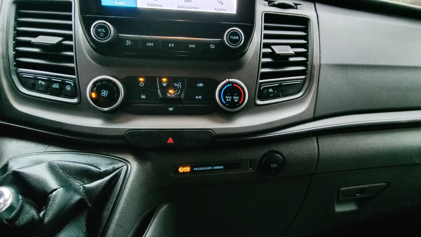 Ford Transit Custom 2.0 TDCI 130 L2 ECO BLUE HYBRID, снимка 13 - Бусове и автобуси - 54248696