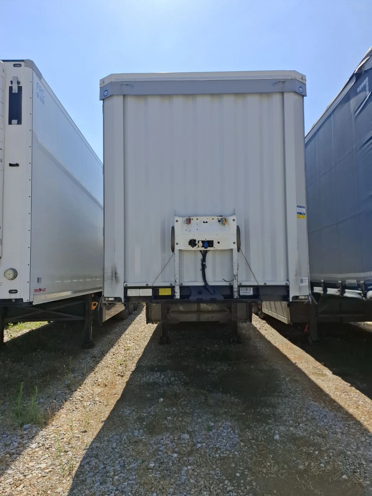 Полуремарке Krone Profi Liner SD, снимка 3 - Ремаркета - 55392456