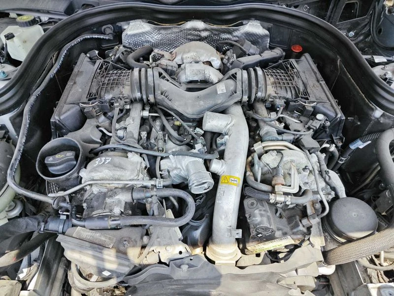 Двигател Мерцедес Е клас CLS и други OM 642 на 135 000 работещ 265кс