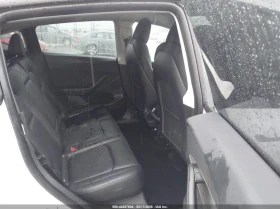 Tesla Model Y Long Range Dual Motor All-Wheel Drive, снимка 8