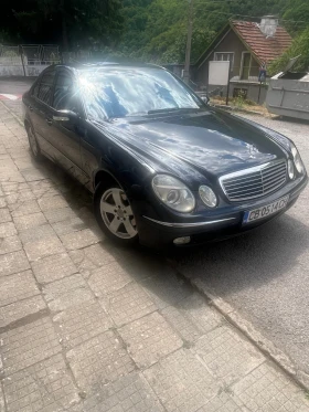     Mercedes-Benz E 320 3.2