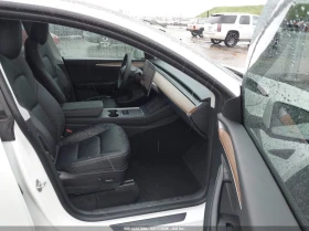 Tesla Model Y Long Range Dual Motor All-Wheel Drive - 15900 € / 31097.70 лв. - 18164780 5