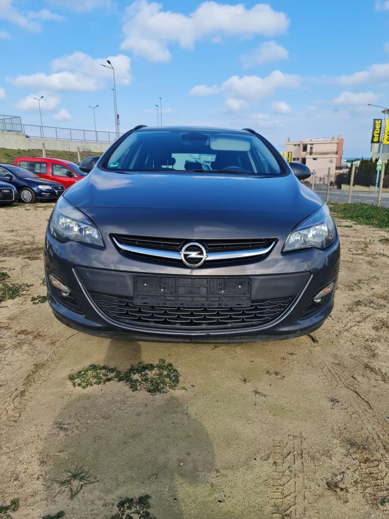 Opel Astra 1.6CDTI, снимка 1 - Автомобили и джипове - 45973597