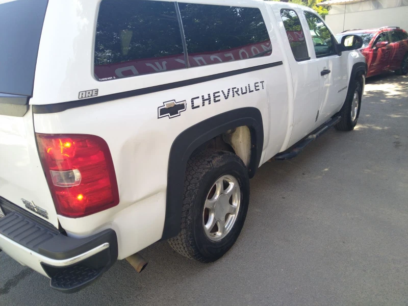 Chevrolet Silverado 4, 8 + АГУ 4x4, снимка 9 - Автомобили и джипове - 50786684