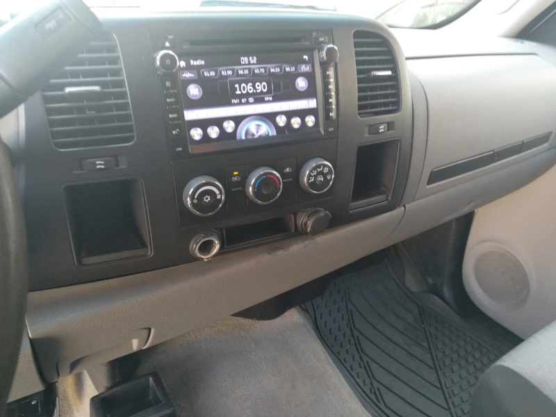 Chevrolet Silverado 4, 8 + АГУ 4x4, снимка 14 - Автомобили и джипове - 50786684