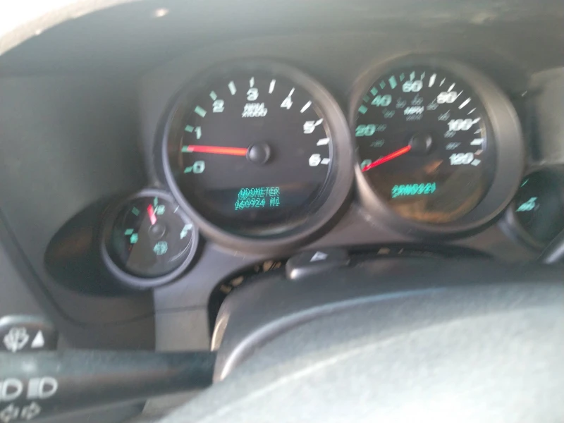 Chevrolet Silverado 4, 8 + АГУ 4x4, снимка 13 - Автомобили и джипове - 50786684