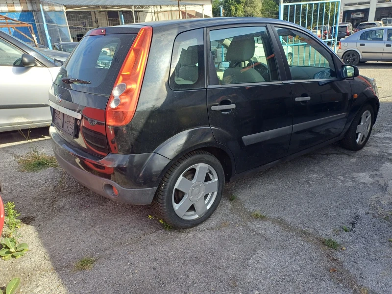 Ford Fiesta 1.4,     2008г., снимка 13 - Автомобили и джипове - 51372909