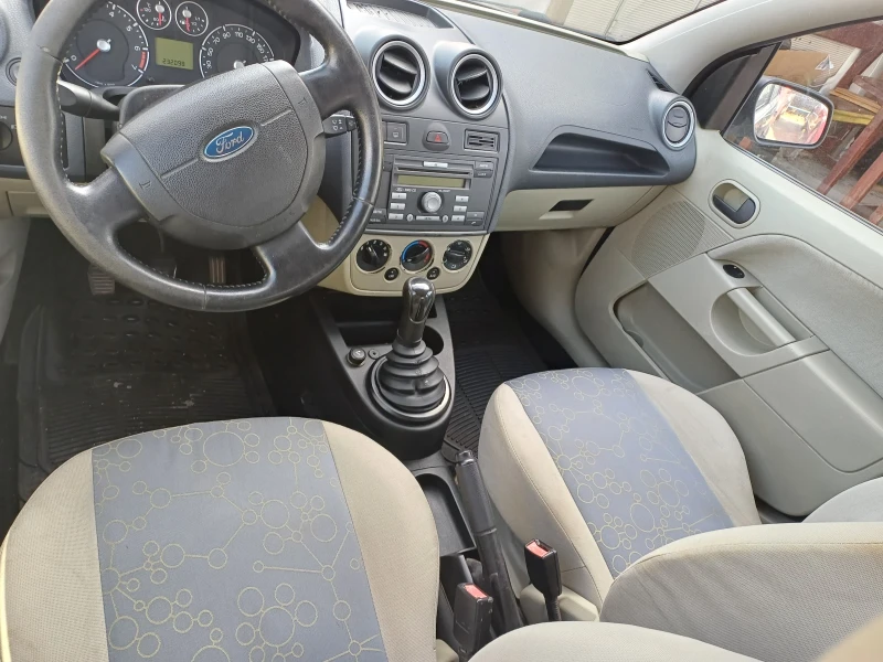 Ford Fiesta 1.4,     2008г., снимка 8 - Автомобили и джипове - 51372909