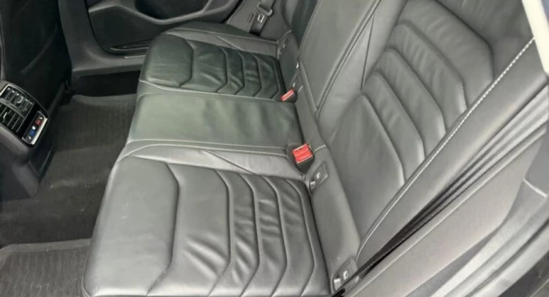 VW Arteon 2.0TDI/R-LINE/150HP/DSG/ACC/360/KLESS/L.ASS/772f, снимка 8 - Автомобили и джипове - 51767503