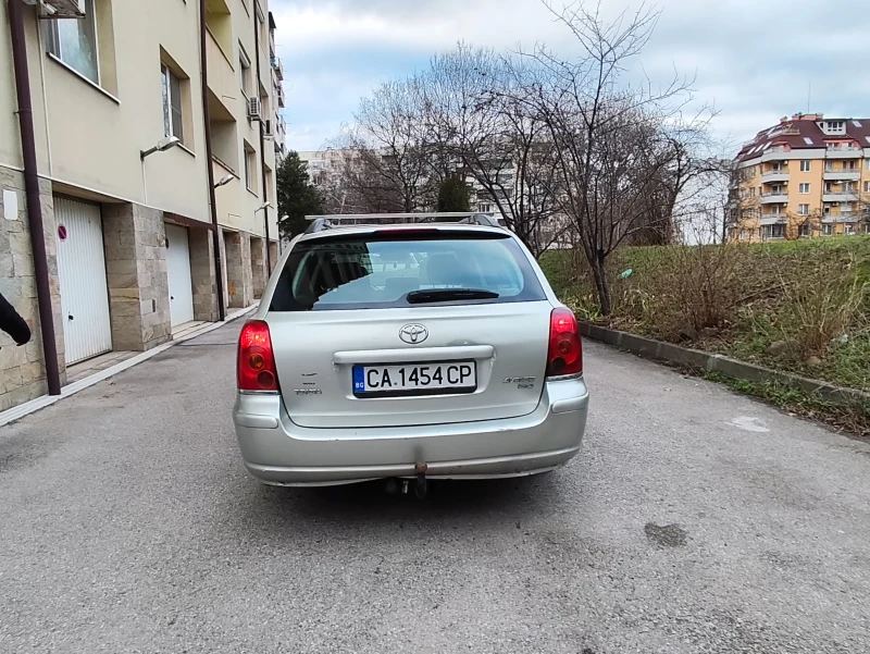 Toyota Avensis  D4D * КЛИМАТРОНИК* !ТОП!, снимка 4 - Автомобили и джипове - 53003788