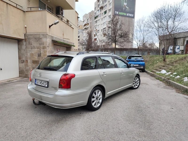 Toyota Avensis  D4D * КЛИМАТРОНИК* !ТОП!, снимка 3 - Автомобили и джипове - 53003788