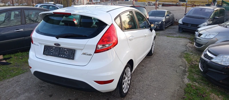 Ford Fiesta 1.3KLIMA EURO 5, снимка 8 - Автомобили и джипове - 52850774