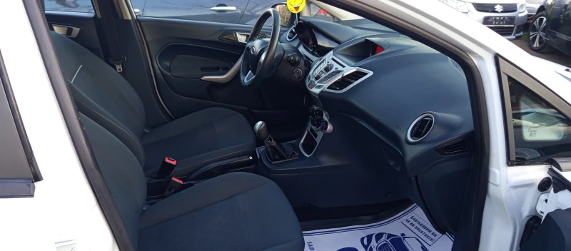 Ford Fiesta 1.3KLIMA EURO 5, снимка 11 - Автомобили и джипове - 52850774