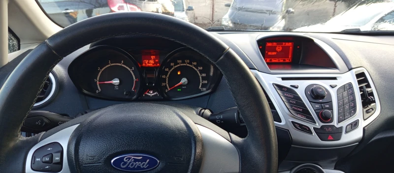 Ford Fiesta 1.3KLIMA EURO 5, снимка 16 - Автомобили и джипове - 52850774