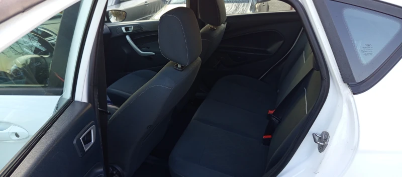 Ford Fiesta 1.3KLIMA EURO 5, снимка 12 - Автомобили и джипове - 52850774