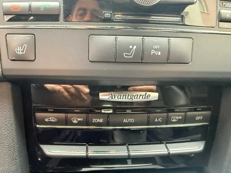 Mercedes-Benz E 350 E350 CDI BLUE EFFICIENCY 231к.с AVANTGARDE, снимка 17 - Автомобили и джипове - 53382089