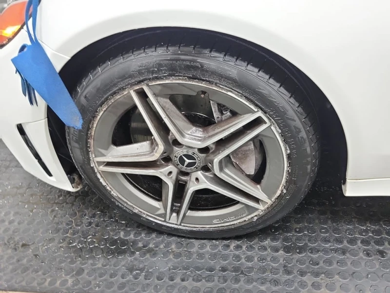 Mercedes-Benz C 300 * CARFAX * ЦЕНА ДО БГ, снимка 13 - Автомобили и джипове - 53443302