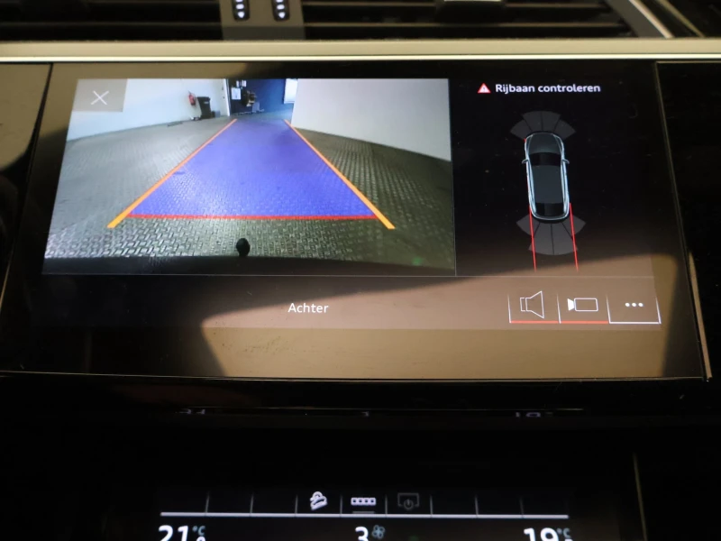 Audi E-Tron 55 SPORTBACK 95KWH QUATTRO 408КС MATRIX ШИБЕДАХ, снимка 10 - Автомобили и джипове - 53521214