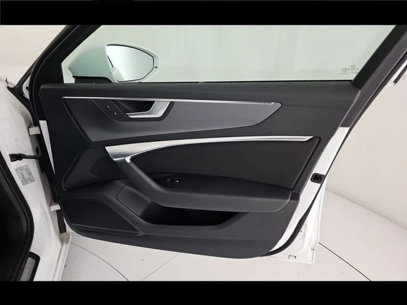Audi A6 40 TFSI, снимка 12 - Автомобили и джипове - 54227747