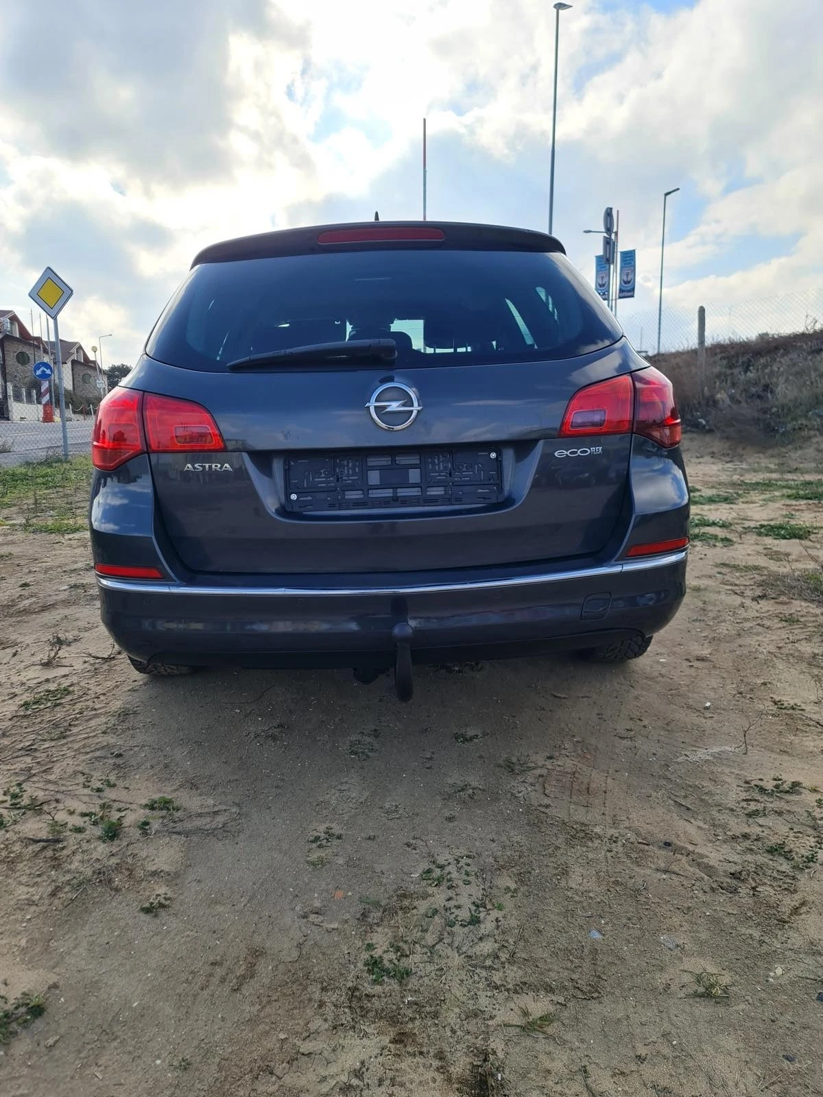 Opel Astra 1.6CDTI - изображение 7