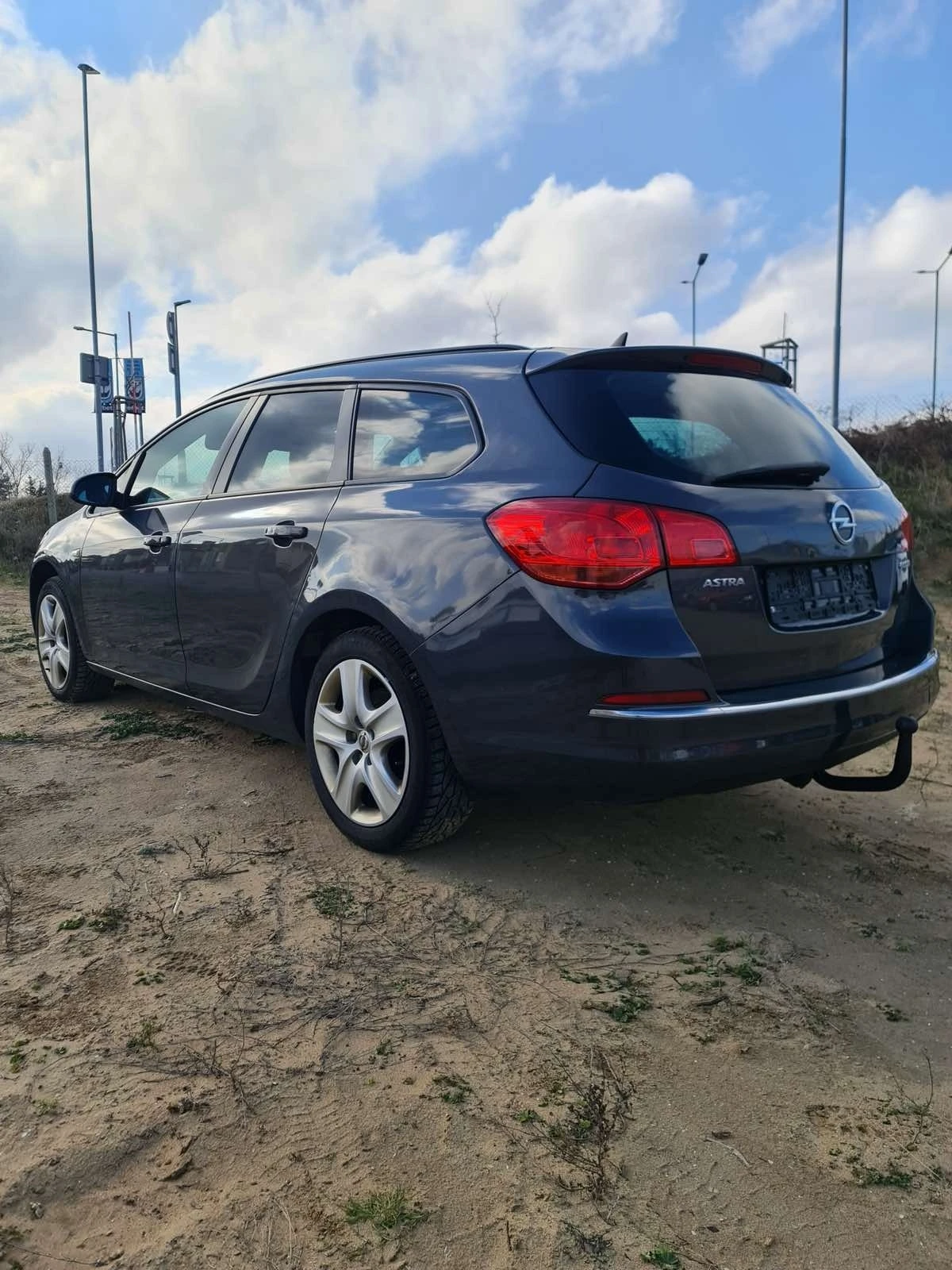 Opel Astra 1.6CDTI - изображение 6