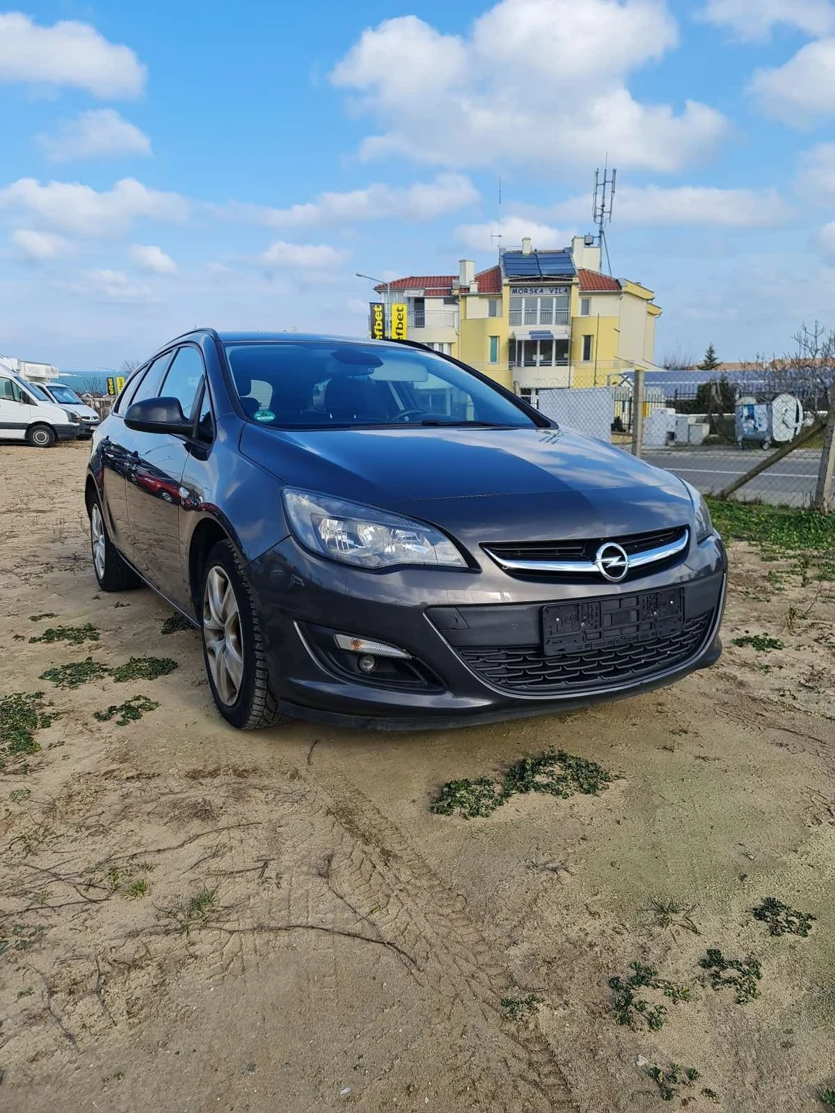 Opel Astra 1.6CDTI - изображение 2