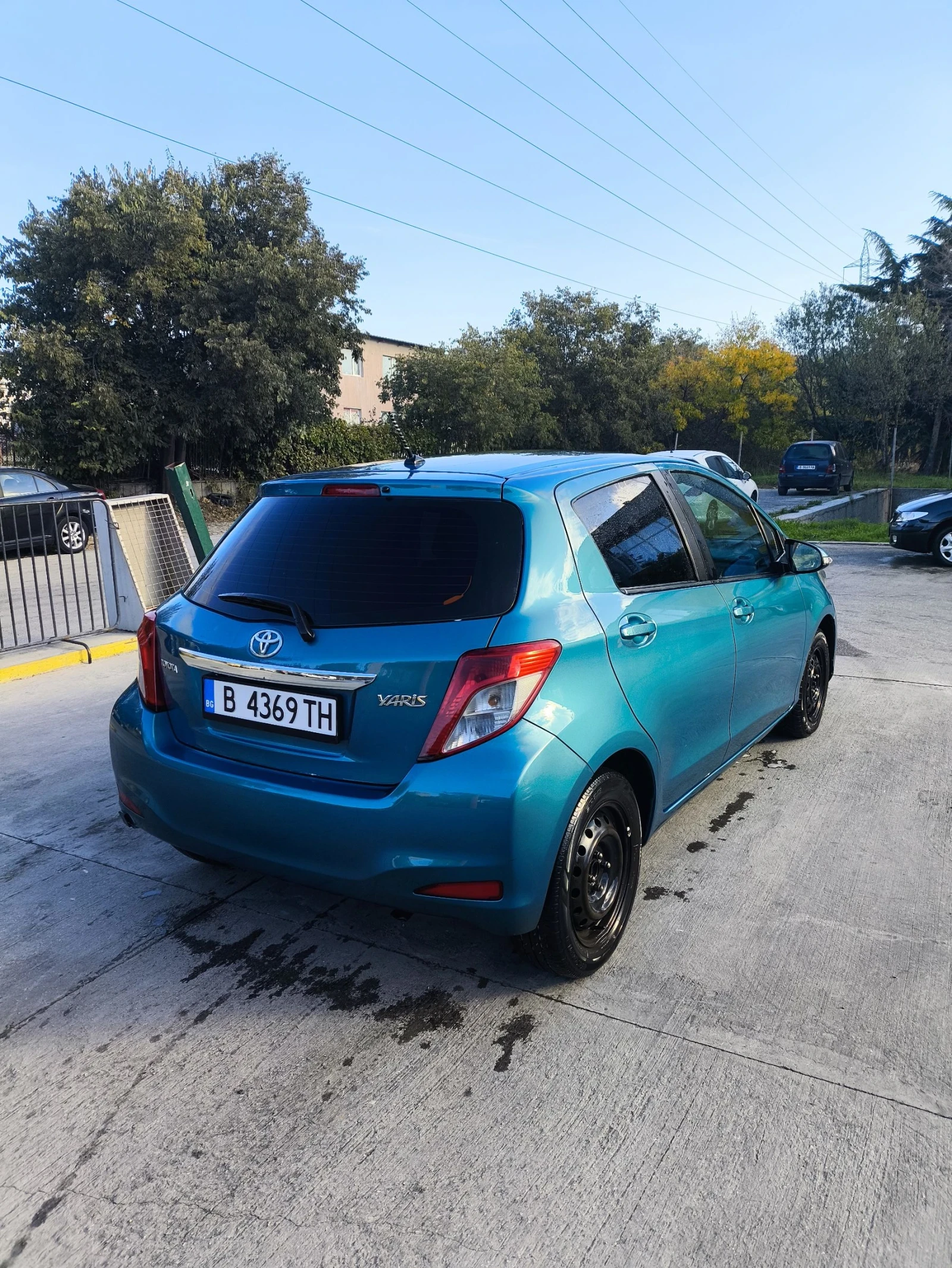 Toyota Yaris 1.33 VVT-I - изображение 3