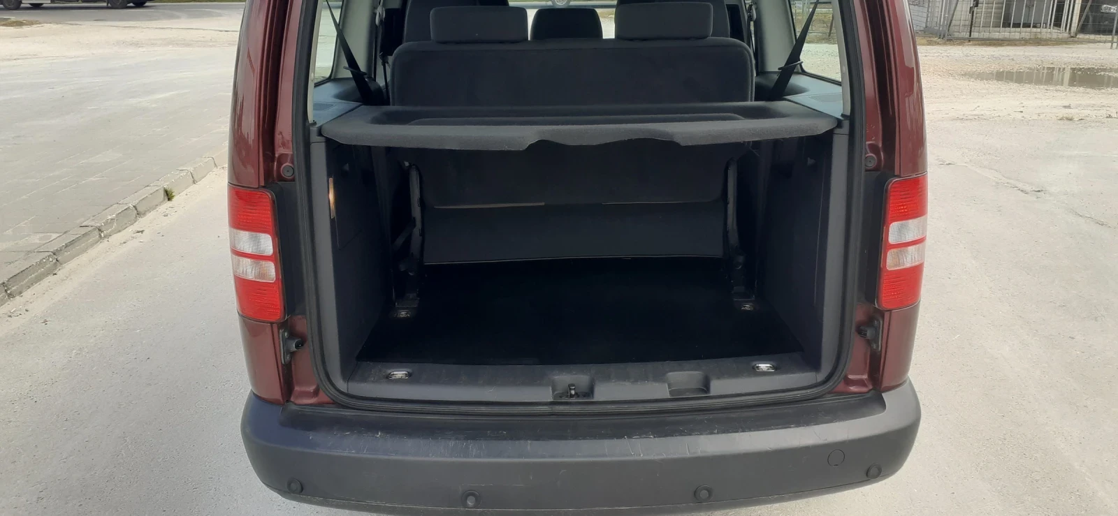 VW Caddy 1.6 TDI 102 k.c. 7 места Макси - изображение 10