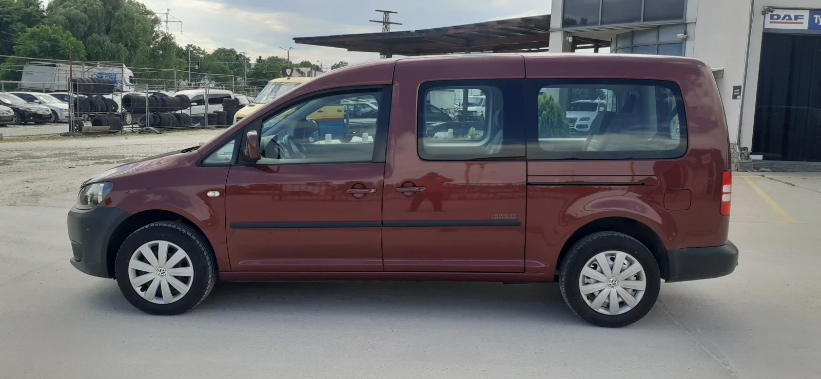 VW Caddy 1.6 TDI 102 k.c. 7 места Макси - изображение 6