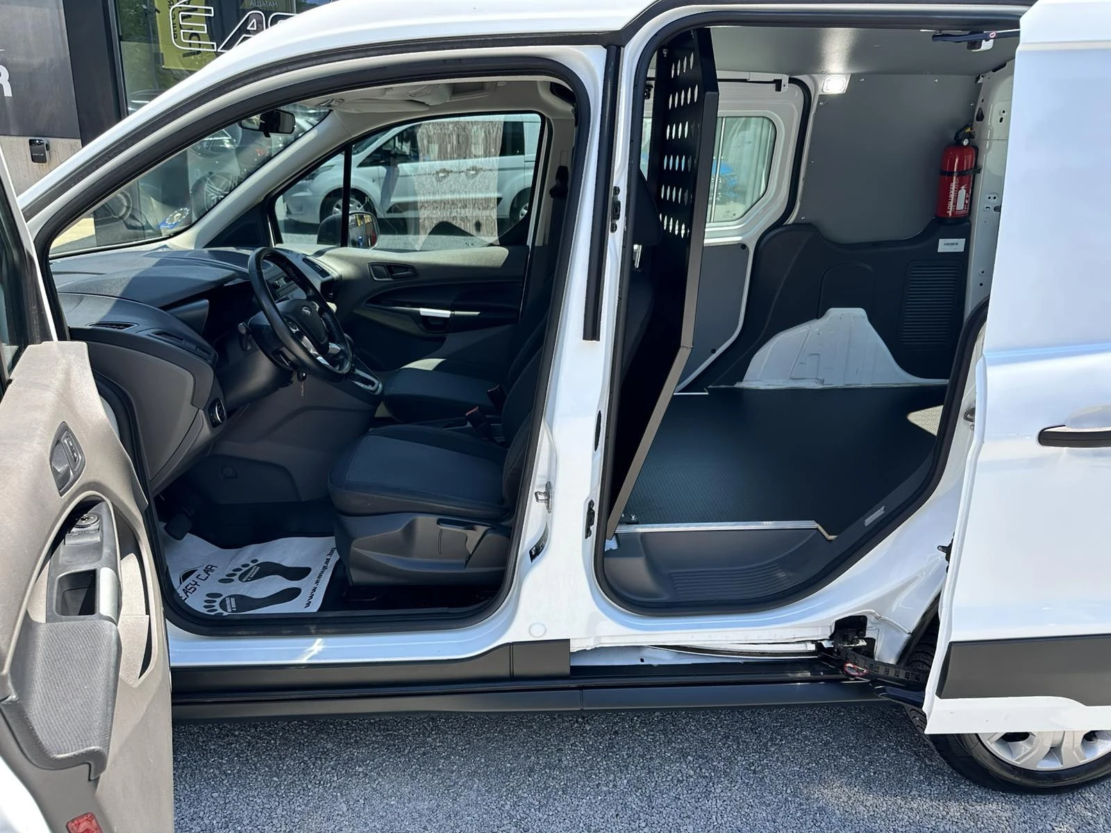 Ford Connect 1, 5 TDCI - изображение 5