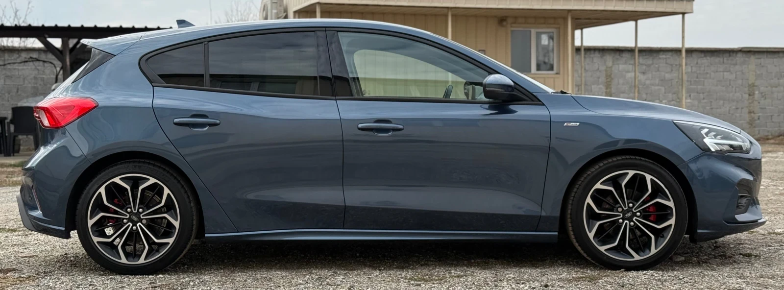 Ford Focus 1.0 , ST-LINE , FULL LED , B&O , KEYLESS GO , 18   - изображение 6