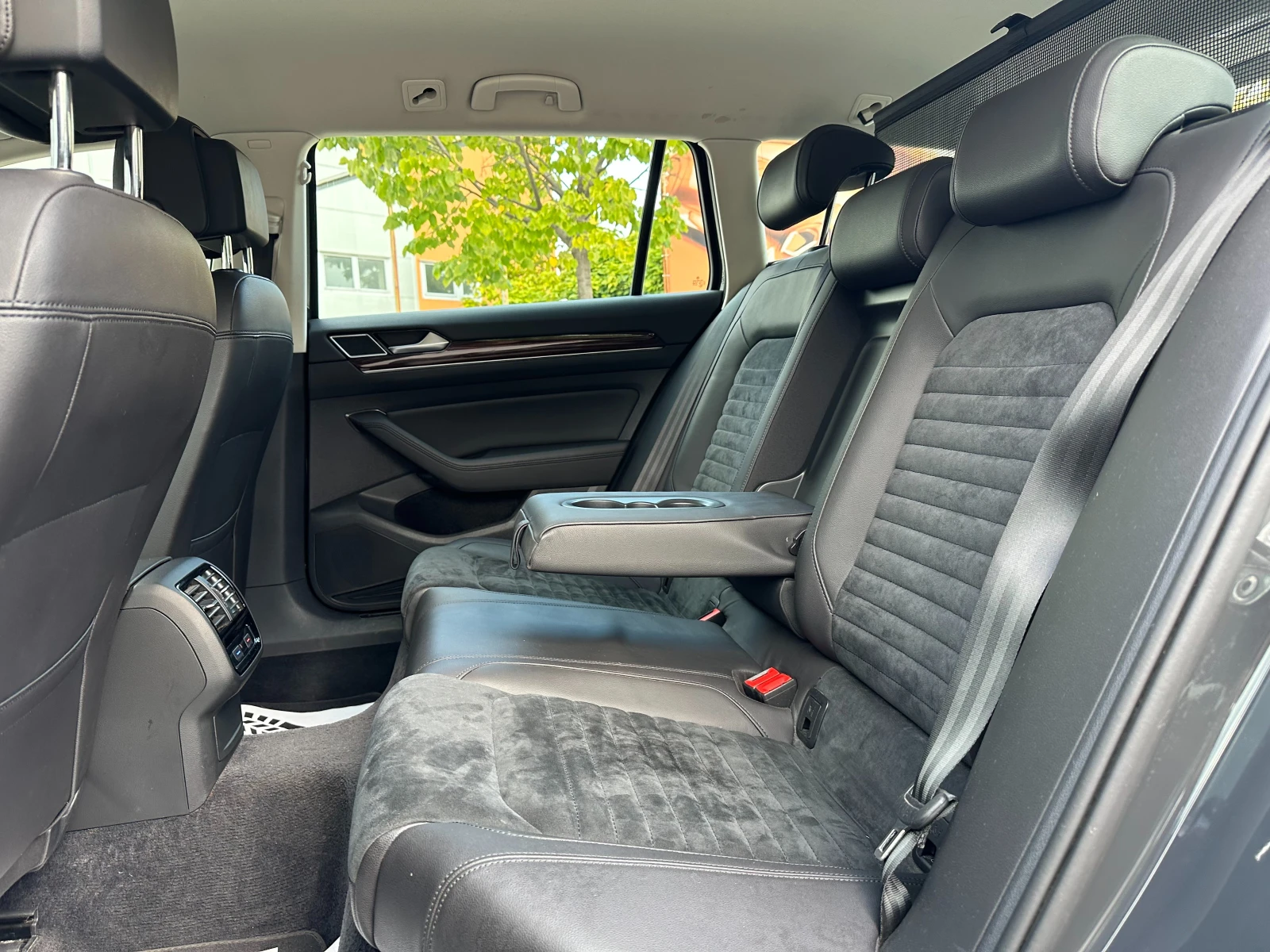VW Passat biturbo 2.0d 239 к.с./4x4 - изображение 9