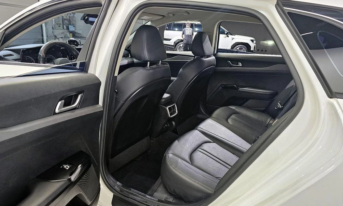 Kia K5 | Mobile.bg   11