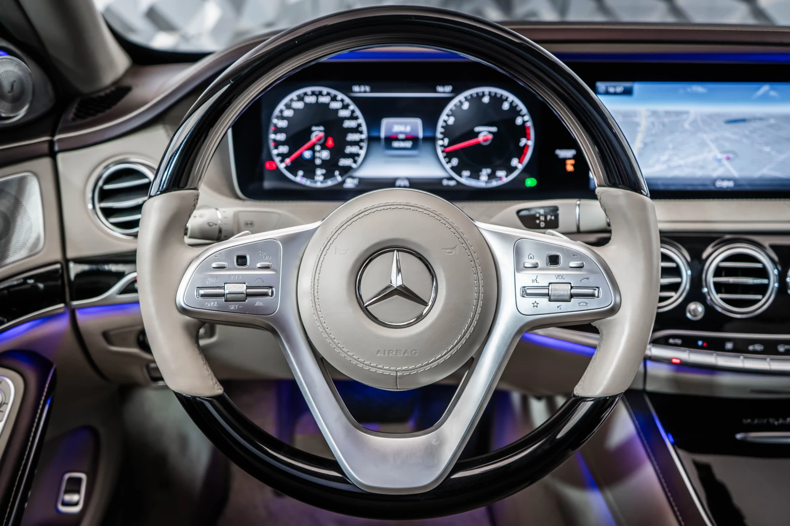 Mercedes-Benz S 560 4M Maybach* FirstClass* BurmHighEnd* DesignoExkl*  - изображение 10